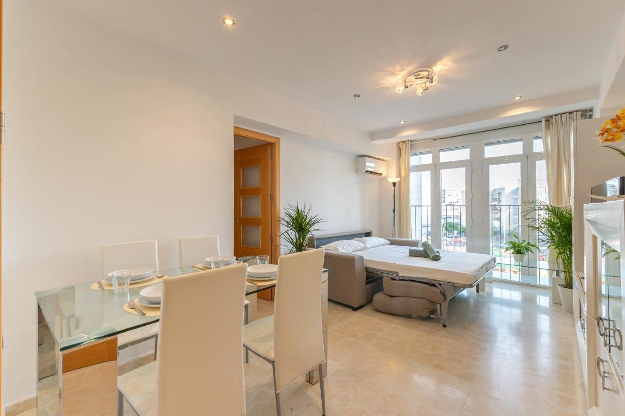 Charming 3 Bedroom Apartment At Triana Center By Oui Sevilla Kültér fotó