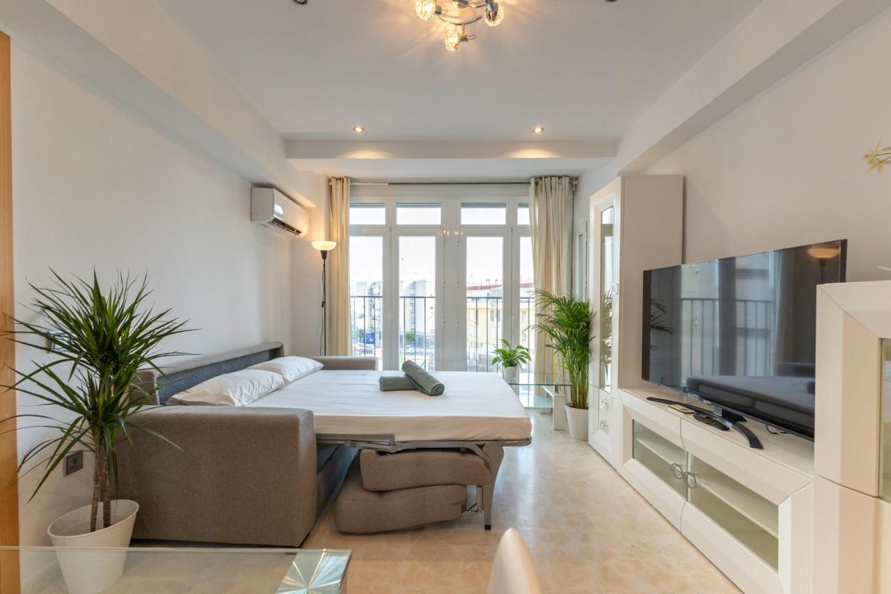 Charming 3 Bedroom Apartment At Triana Center By Oui Sevilla Kültér fotó
