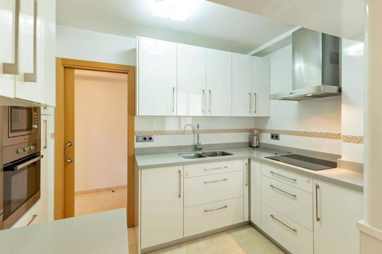 Charming 3 Bedroom Apartment At Triana Center By Oui Sevilla Kültér fotó