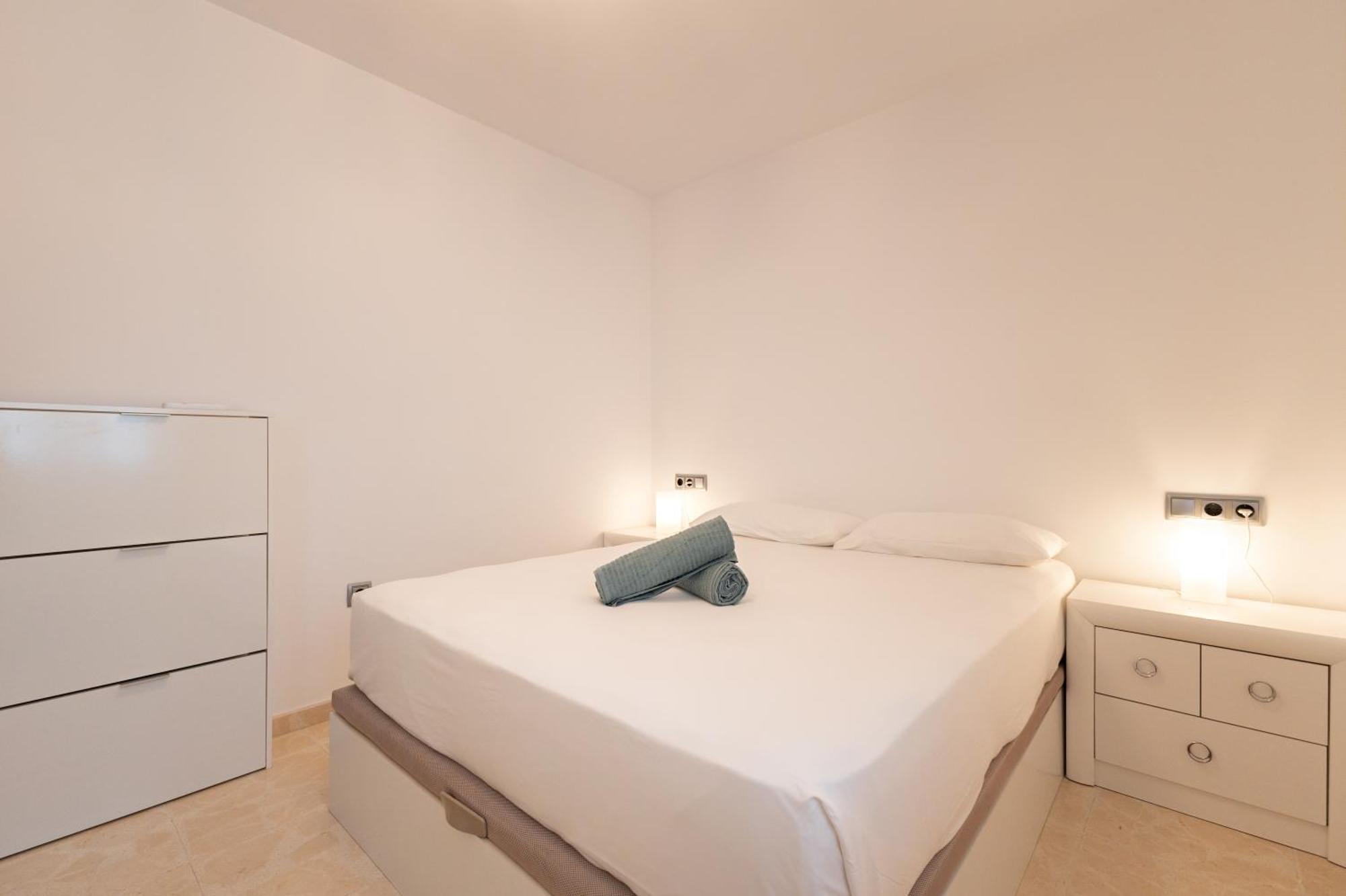 Charming 3 Bedroom Apartment At Triana Center By Oui Sevilla Kültér fotó