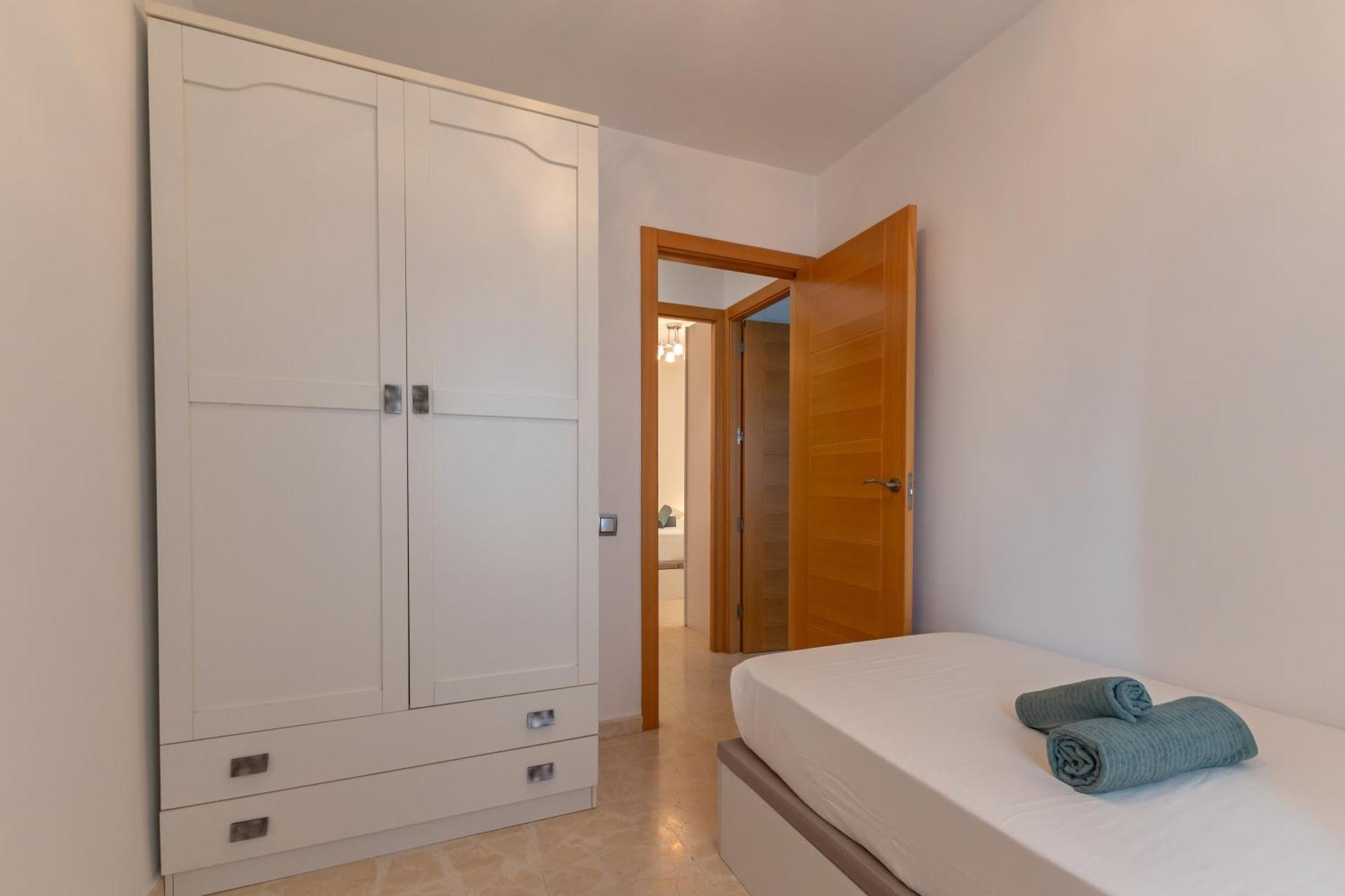 Charming 3 Bedroom Apartment At Triana Center By Oui Sevilla Kültér fotó
