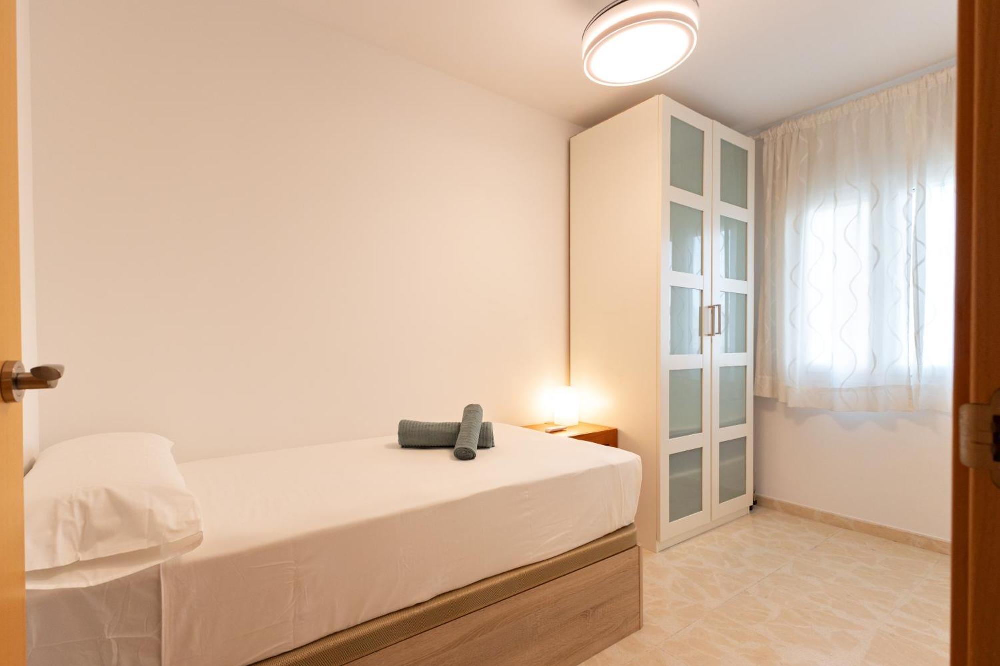 Charming 3 Bedroom Apartment At Triana Center By Oui Sevilla Kültér fotó