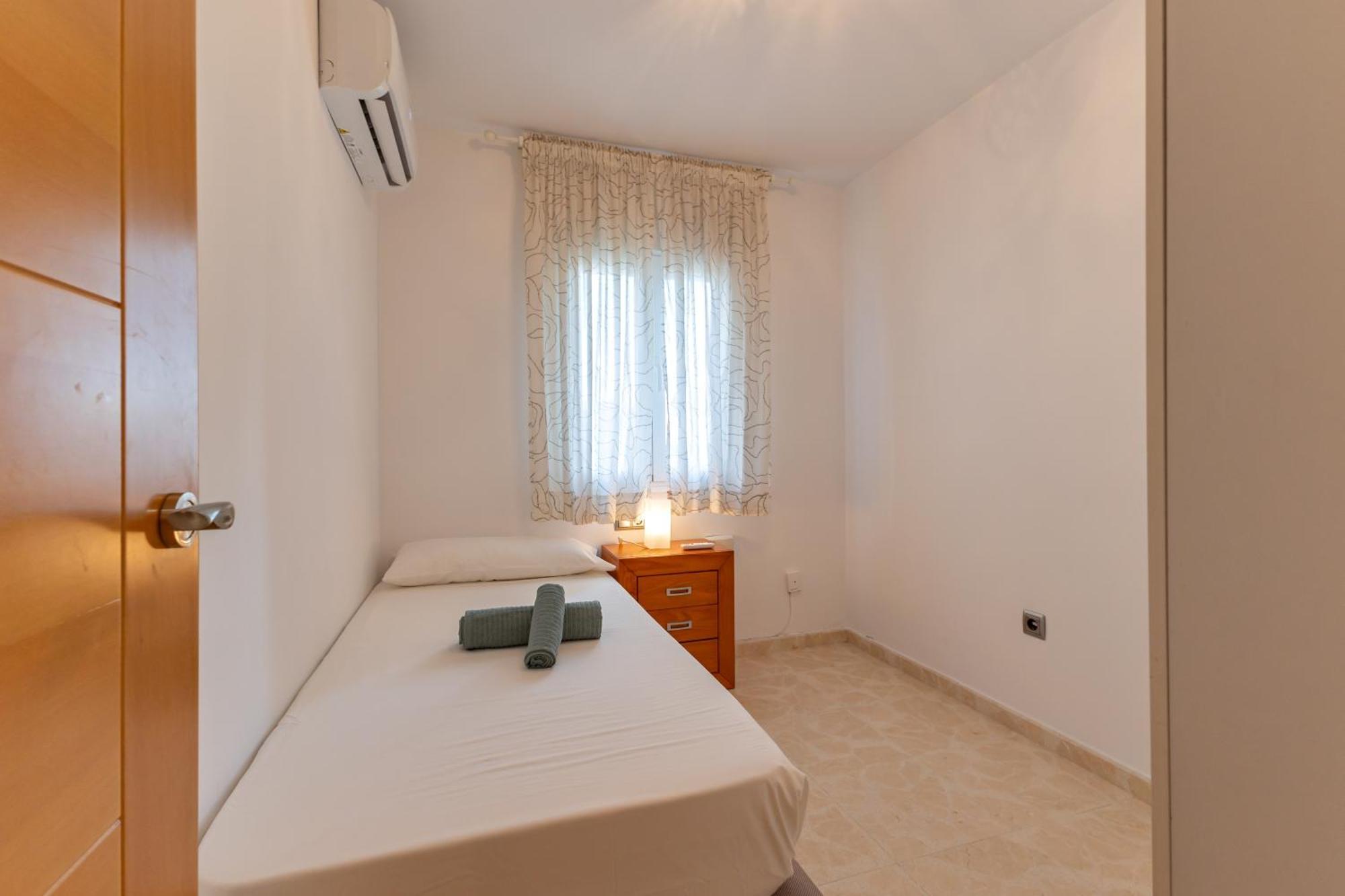 Charming 3 Bedroom Apartment At Triana Center By Oui Sevilla Kültér fotó